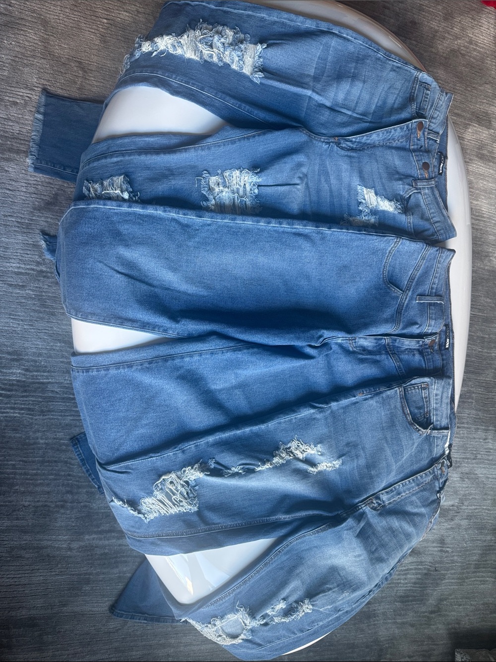 Bundled Distressed Light Blue Denim Jeans - Ripped Style